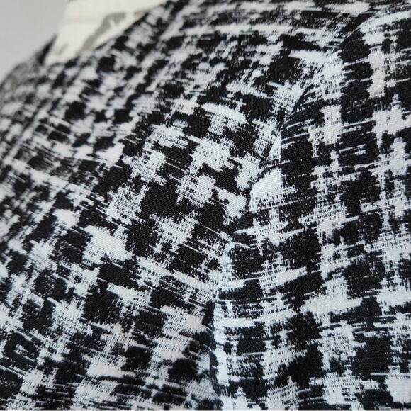 Hugo Boss Black/White Classic Dress | Size 0 - Picture 3 of 7